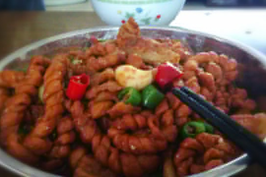 麻花炒肉 麻花炒肉