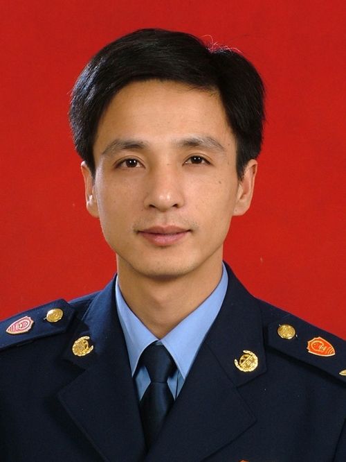 王倫(舟山市市場監督管理局普陀分局黨委委員、組織人事科科長) 王倫(舟山市市場監督管理局普陀分局黨委委員、組織人事科科長)