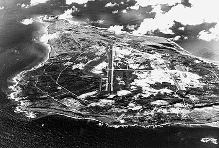 1940年從東北方向拍攝到的硫磺島全景