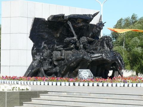 江橋抗日紀念雕塑
