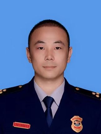 夏陽(湖北省荊州市江陵縣應急管理局黨委委員、副局長) 夏陽(湖北省荊州市江陵縣應急管理局黨委委員、副局長)