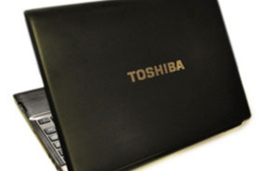 東芝Satellite R850 東芝Satellite R850