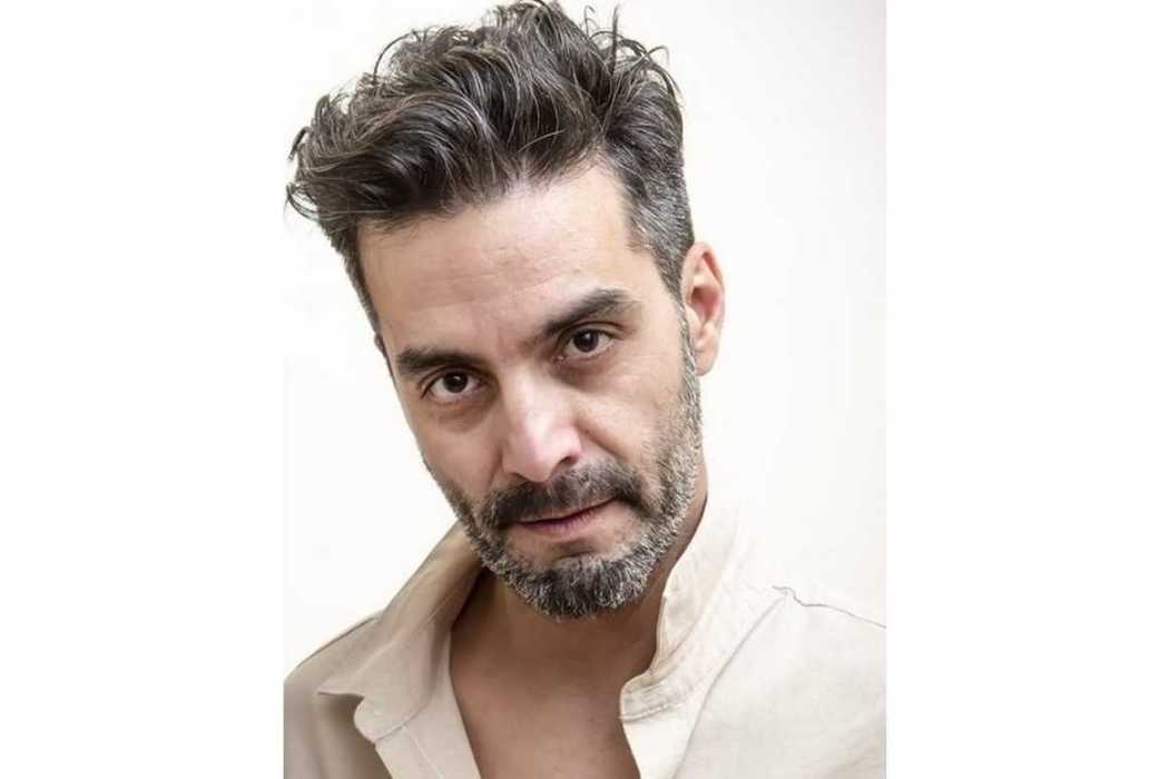 Adrián Navarro Adrián Navarro