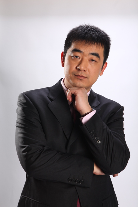 王健(時事評論員、專欄作家、媒體學者)