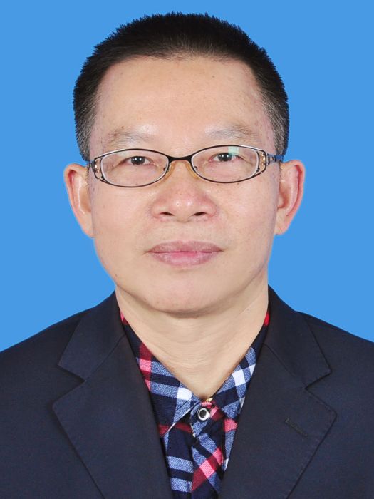 甘露(廣西貴港市供銷合作社聯合社理事會副主任) 甘露(廣西貴港市供銷合作社聯合社理事會副主任)