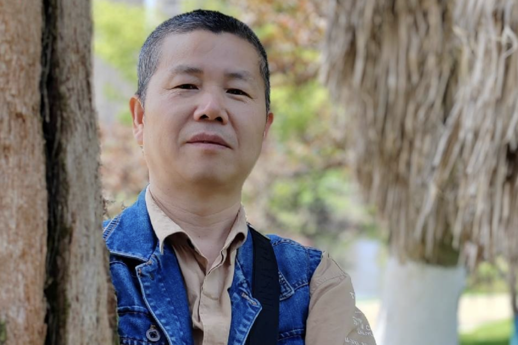 周愛華(景德鎮陶瓷藝術家，陶瓷產品設計師)
