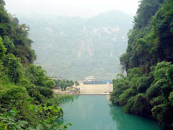 小梅村(廣東佛岡、安徽蕪湖、江西的小梅村) 小梅村(廣東佛岡、安徽蕪湖、江西的小梅村)