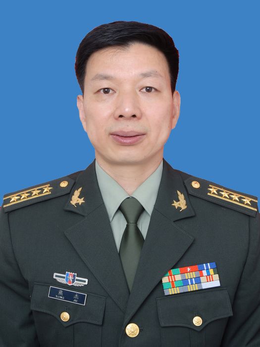 熊杰(解放軍昆明軍事法院大校院長) 熊杰(解放軍昆明軍事法院大校院長)