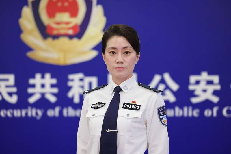 李蓓(中華人民共和國公安部新聞發言人) 李蓓(中華人民共和國公安部新聞發言人)