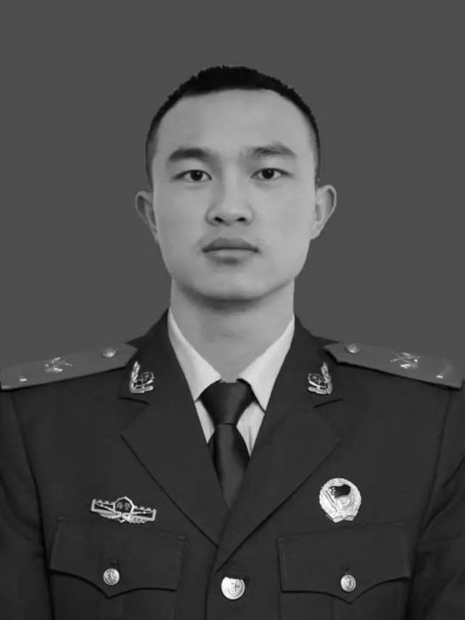 汪曉龍(烈士、原廣東汕尾海警局城區工作站執法員) 汪曉龍(烈士、原廣東汕尾海警局城區工作站執法員)