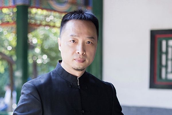 張旭光(中國廣播藝術團胡琴、古琴演奏者,國家一級演奏員) 張旭光(中國廣播藝術團胡琴、古琴演奏者,國家一級演奏員)