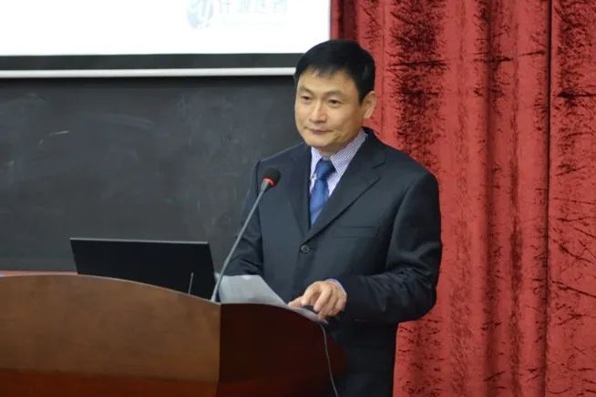 虞英民 虞英民