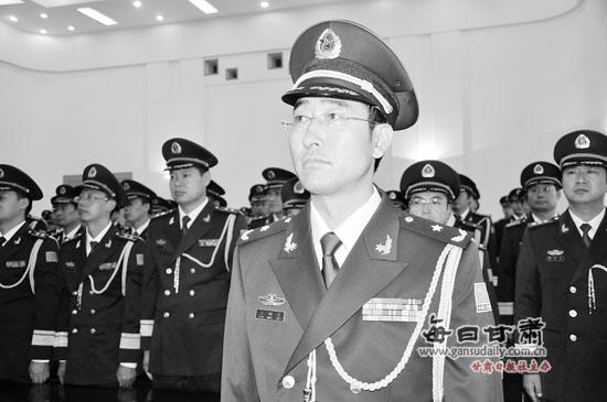 王明孝在晉升少將軍銜儀式現場