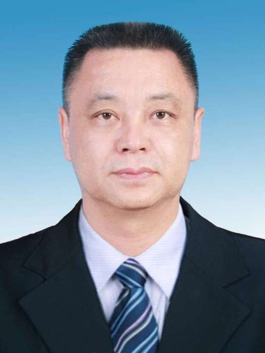 劉亞兵(烏魯木齊縣紀委書記、監委主任、三級調研員) 劉亞兵(烏魯木齊縣紀委書記、監委主任、三級調研員)
