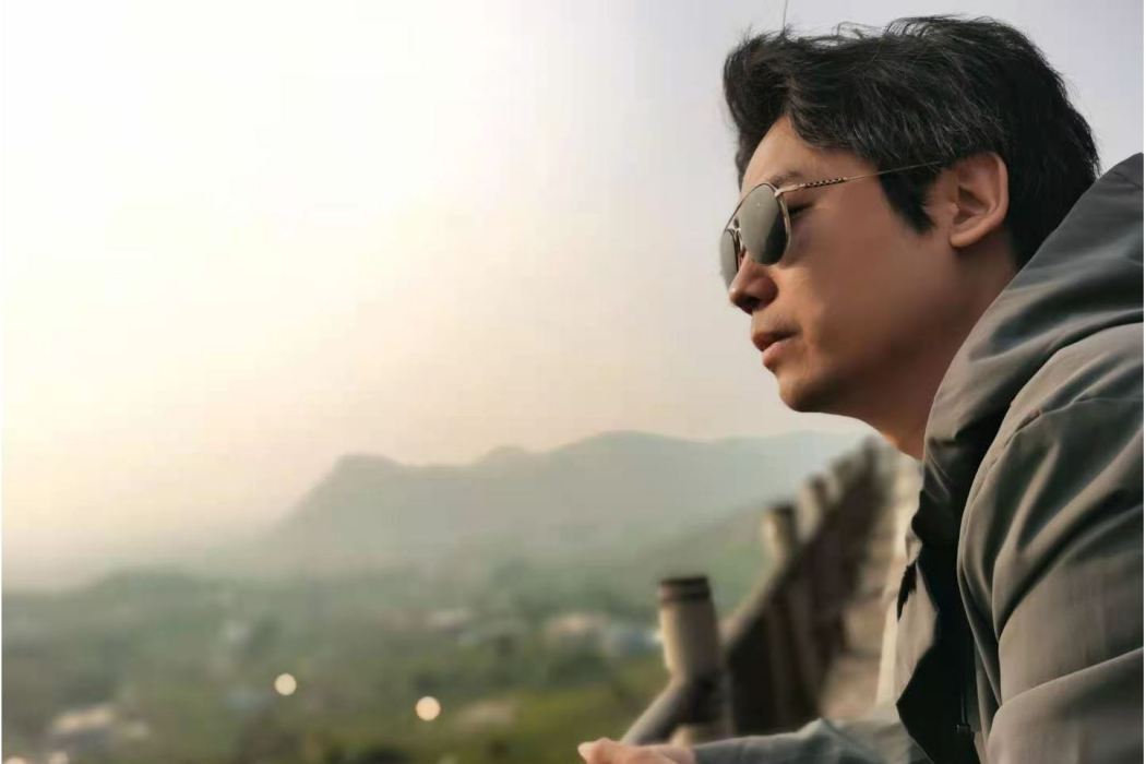 王遠(中國作曲家,編曲家,音樂製作人) 王遠(中國作曲家,編曲家,音樂製作人)