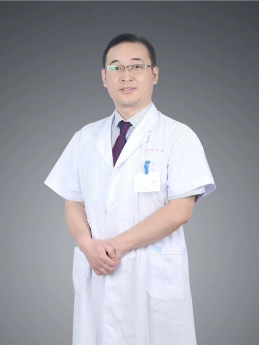 雷勇(衡水市人民醫院腺體和血管外科科主任) 雷勇(衡水市人民醫院腺體和血管外科科主任)