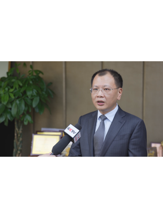 林曉輝(第十四屆全國政協委員,偉祿集團、先施主席) 林曉輝(第十四屆全國政協委員,偉祿集團、先施主席)