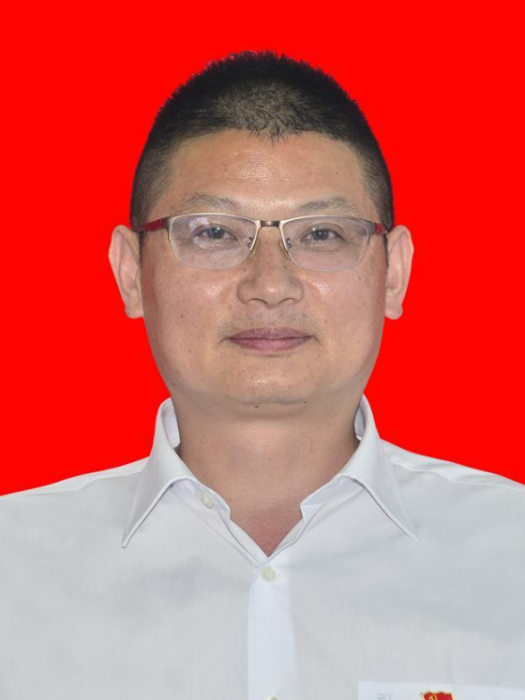 肖明(湖北省松滋市市場監督管理局黨組成員、副局長) 肖明(湖北省松滋市市場監督管理局黨組成員、副局長)