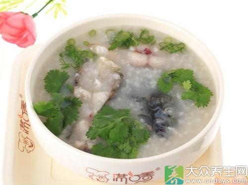 酥香鯽魚粥