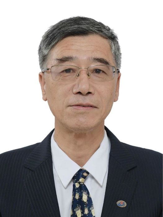 雷傑(第十四屆全國人大代表,山東省疾病預防控制中心主任醫師,山東省人民政府參事) 雷傑(第十四屆全國人大代表,山東省疾病預防控制中心主任醫師,山東省人民政府參事)