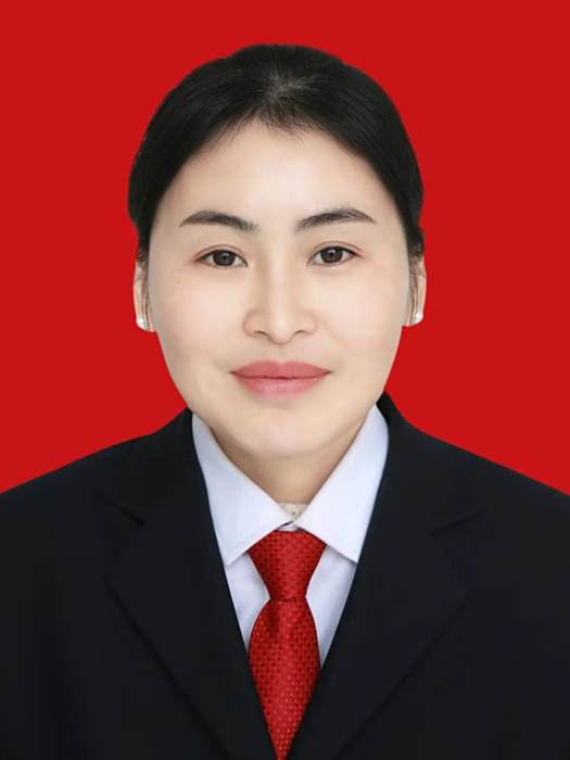 黃群(江西省九江市修水縣審計局黨組成員、副局長) 黃群(江西省九江市修水縣審計局黨組成員、副局長)