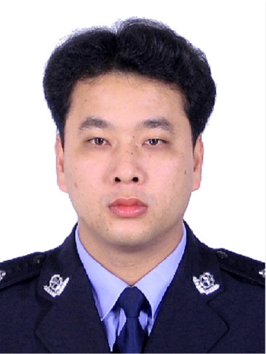 楊彬(廣西北海市公安局交通警察支隊副支隊長) 楊彬(廣西北海市公安局交通警察支隊副支隊長)