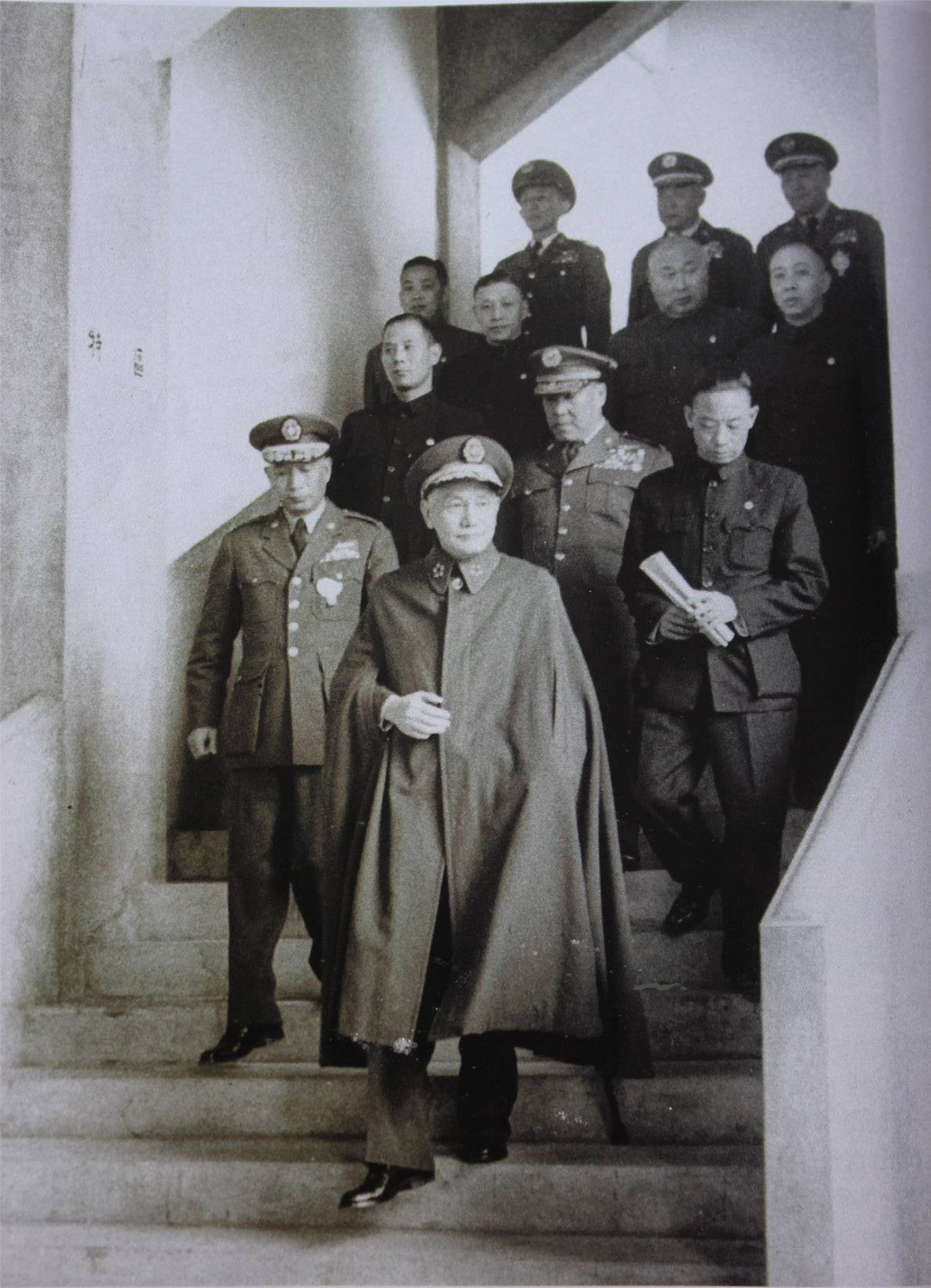 1949年的蔣中正和湯恩伯及其他高級將領