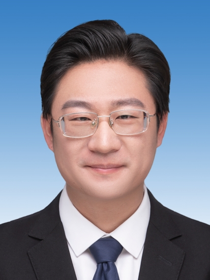蔣燦(共青團中國殘疾人特殊藝術指導中心支部委員、書記,中國殘疾人特殊藝術團作曲、演員兼演奏員) 蔣燦(共青團中國殘疾人特殊藝術指導中心支部委員、書記,中國殘疾人特殊藝術團作曲、演員兼演奏員)