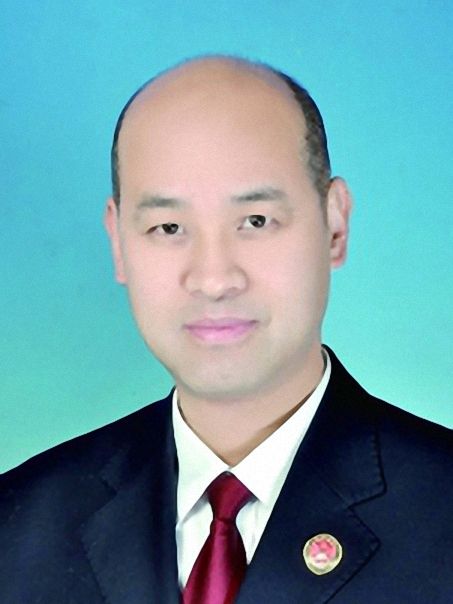 白振平 白振平