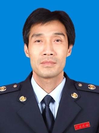 滕曉軍(國家稅務總局橫峯縣稅務局黨委委員、副局長、一級主辦) 滕曉軍(國家稅務總局橫峯縣稅務局黨委委員、副局長、一級主辦)