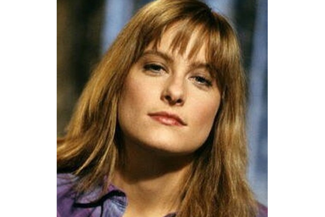 Lezlie Deane Lezlie Deane