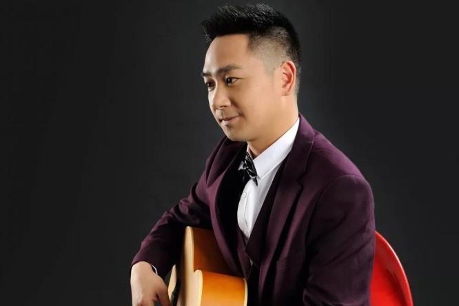 李長青(歌手,作曲家,音樂製作人) 李長青(歌手,作曲家,音樂製作人)