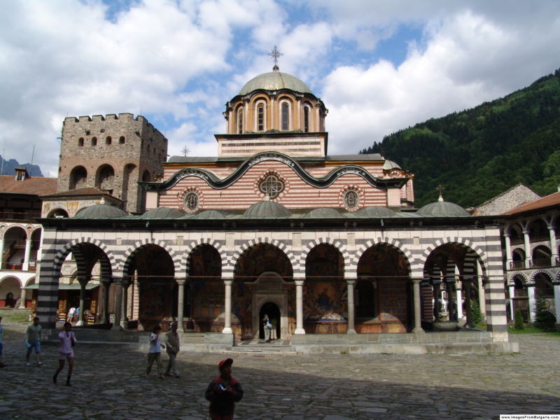 里拉修道院