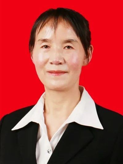 董文英(青海省西寧市湟源縣城關鎮西關街社區協管員) 董文英(青海省西寧市湟源縣城關鎮西關街社區協管員)