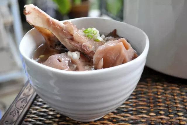 棒骨蓮藕湯 棒骨蓮藕湯
