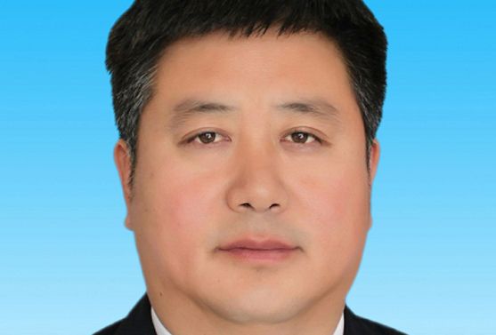 李鎖(內蒙古包頭市土默特右旗人民政府黨組成員) 李鎖(內蒙古包頭市土默特右旗人民政府黨組成員)