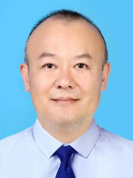 張國華(山東省濰坊市國資委黨委委員,市國有企業發展服務中心主任) 張國華(山東省濰坊市國資委黨委委員,市國有企業發展服務中心主任)