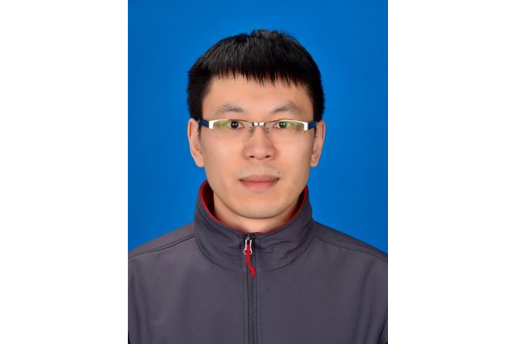 何飛(中國科學院地質與地球物理研究所博士生導師)