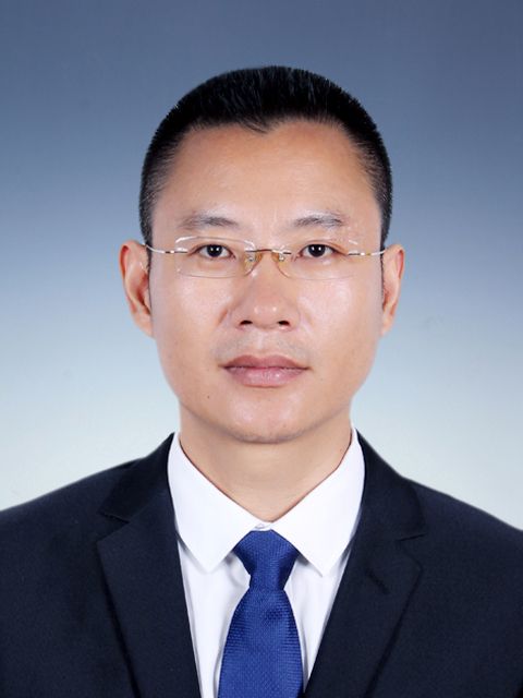 李鋼(玉溪市新平彝族傣族自治縣建興鄉黨委副書記、鄉人民政府鄉長) 李鋼(玉溪市新平彝族傣族自治縣建興鄉黨委副書記、鄉人民政府鄉長)