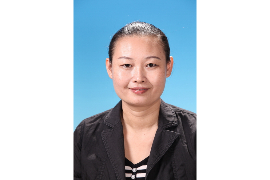 葉曉軍(福建省第十四屆人民代表大會代表、廈門市思明區廈港街道巡司頂社區居民委員會黨委書記、居民委員會主任) 葉曉軍(福建省第十四屆人民代表大會代表、廈門市思明區廈港街道巡司頂社區居民委員會黨委書記、居民委員會主任)