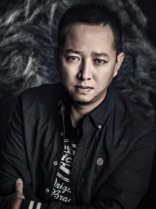 姚文逸 姚文逸