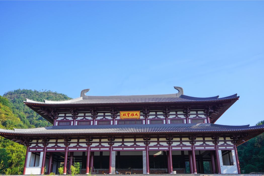 鹿苑寺(中國浙江境內寺院) 鹿苑寺(中國浙江境內寺院)
