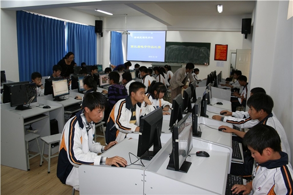 學校電腦室