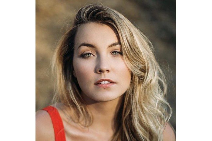 Audra Van Hees Audra Van Hees