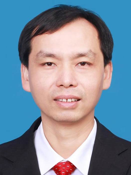 黃建波(湖南省長沙市望城區市政設施維護中心黨組書記、主任) 黃建波(湖南省長沙市望城區市政設施維護中心黨組書記、主任)