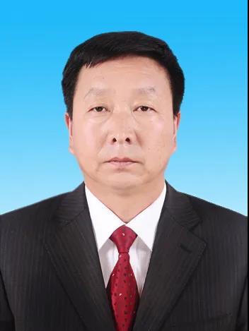 王玉林(內蒙古自治區巴彥淖爾市委統戰部常務副部長) 王玉林(內蒙古自治區巴彥淖爾市委統戰部常務副部長)