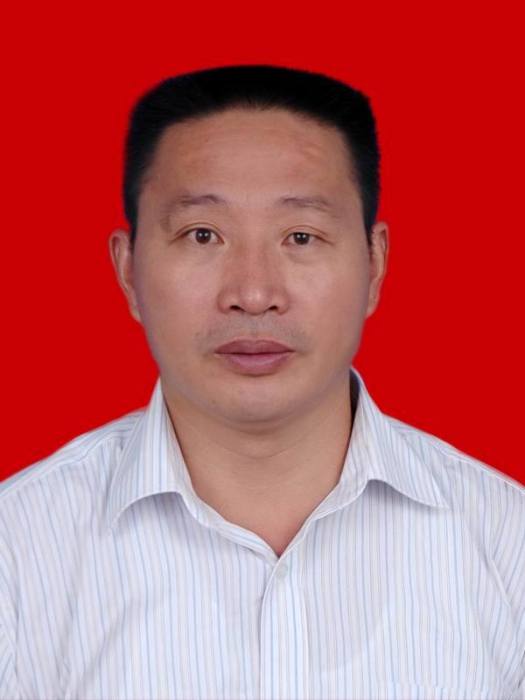 李新(鹹寧市農業農村局黨組成員、副局長) 李新(鹹寧市農業農村局黨組成員、副局長)