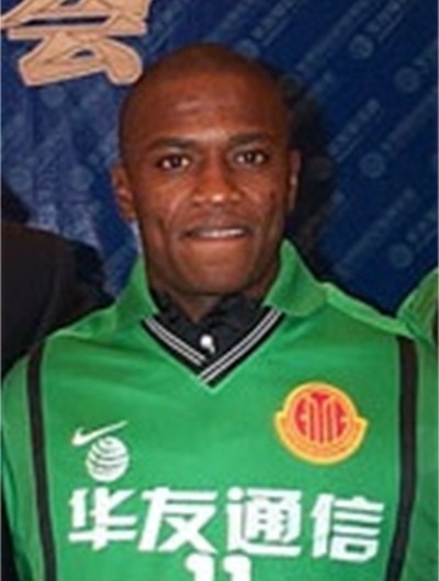 路易斯·倫特里亞(1980年生哥倫比亞足球運動員)