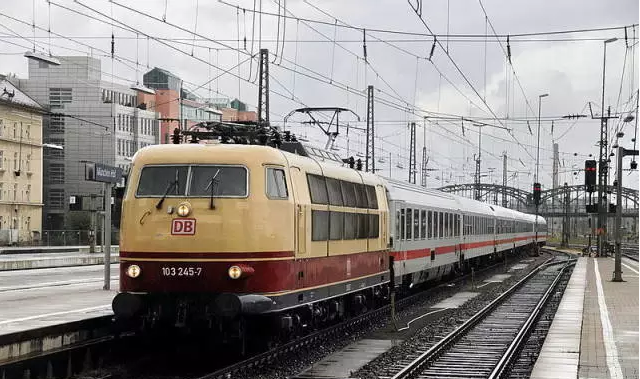 德國聯邦鐵路103型電力機車