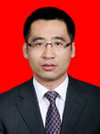 王長山(吉林省松原市前郭縣政府黨組成員) 王長山(吉林省松原市前郭縣政府黨組成員)